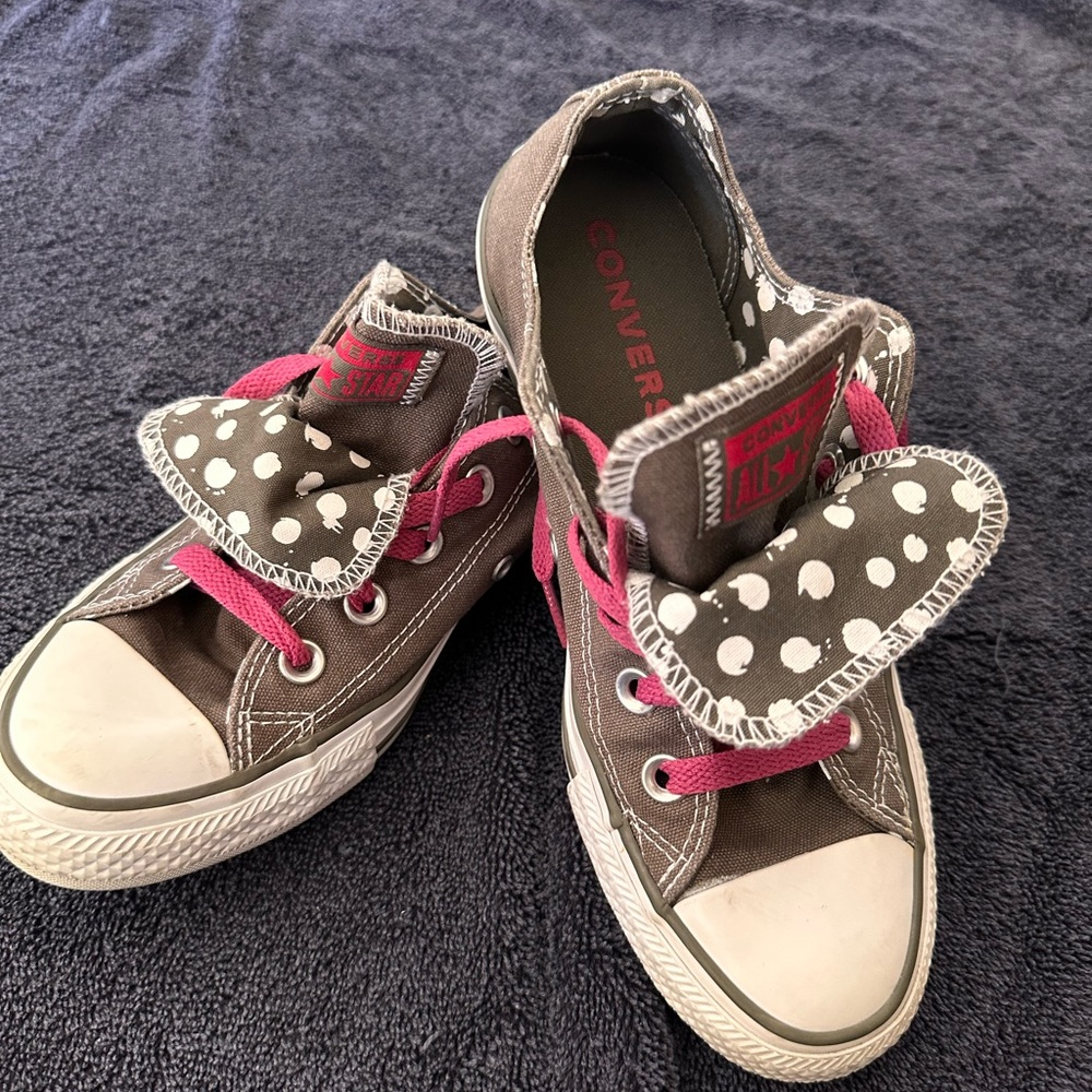 Converse Grey size 6